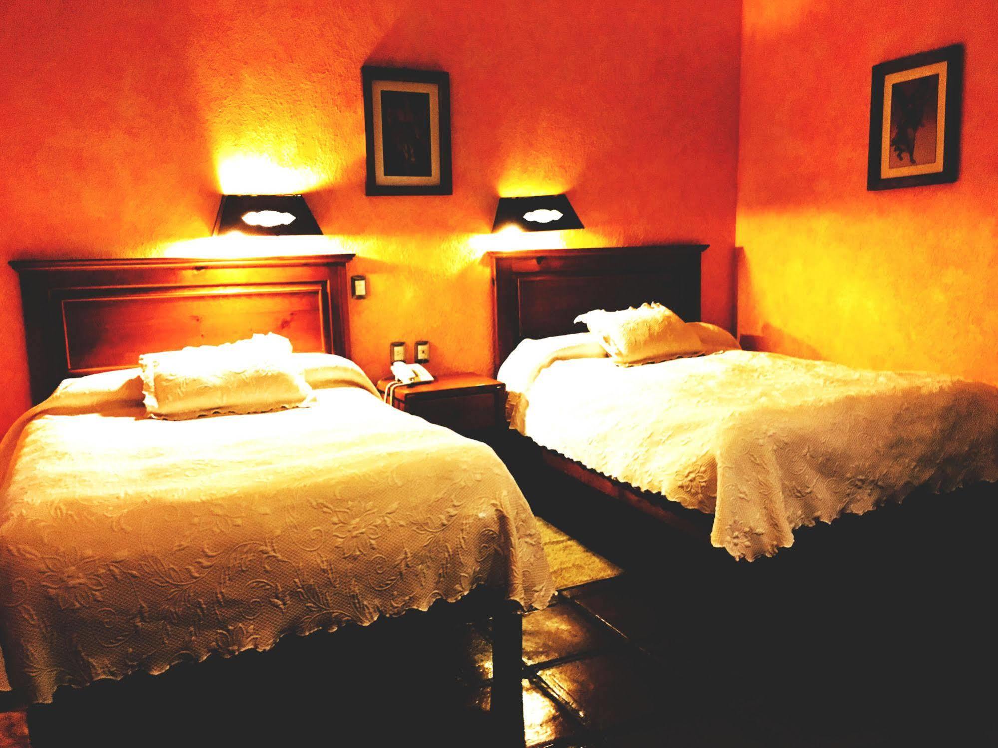 Hotel Refugio del Angel Pátzcuaro Buitenkant foto